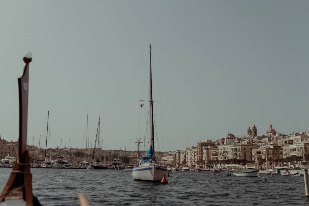 ships docking in the maltese harbor