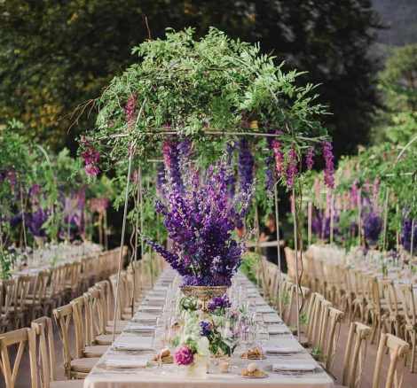 wedding tables with purple flowers at villa balbiano