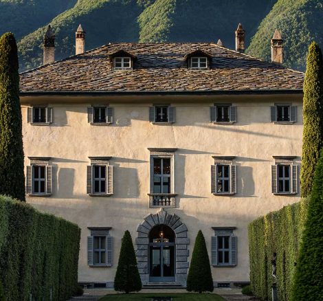 stunning Italian wedding venue villa balbiano in lake como exterior