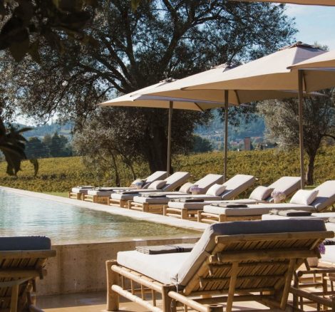 outdoor pool and loungers at terra rosa country house and vineyards wedding venue in portugal