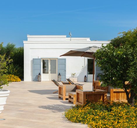 The exterior of Masseria Don Luigi, on of the best wedding venues in Italy.