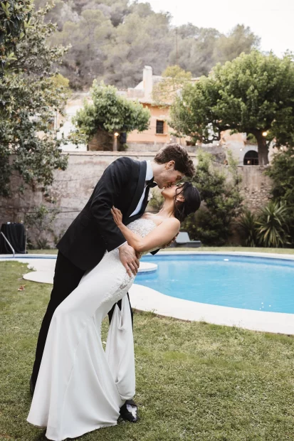 bride and groom at Spanish wedding venue villa catalina