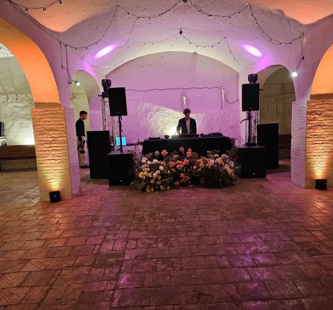 dj underground for wedding at villa catalina
