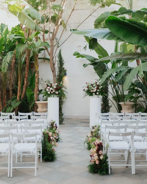 image of wedding aisle at wedding venue Masia Victoria