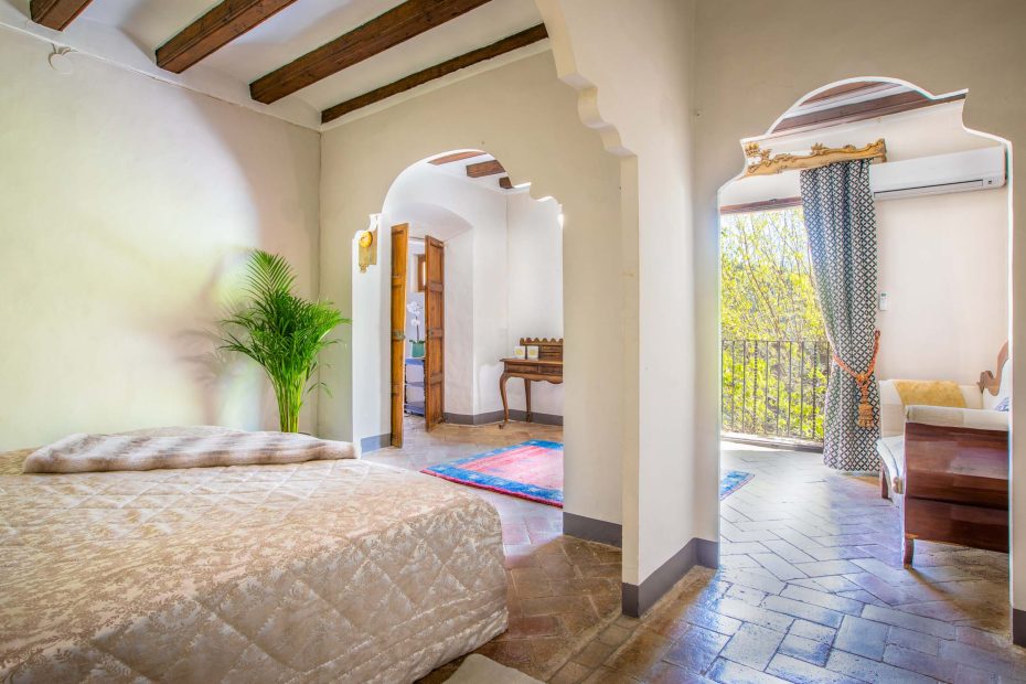 arched ceilings of bedroom at villa Catalina in spain