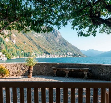 view over the wall over Lake Como from Italian wedding venue Villa Cipressi