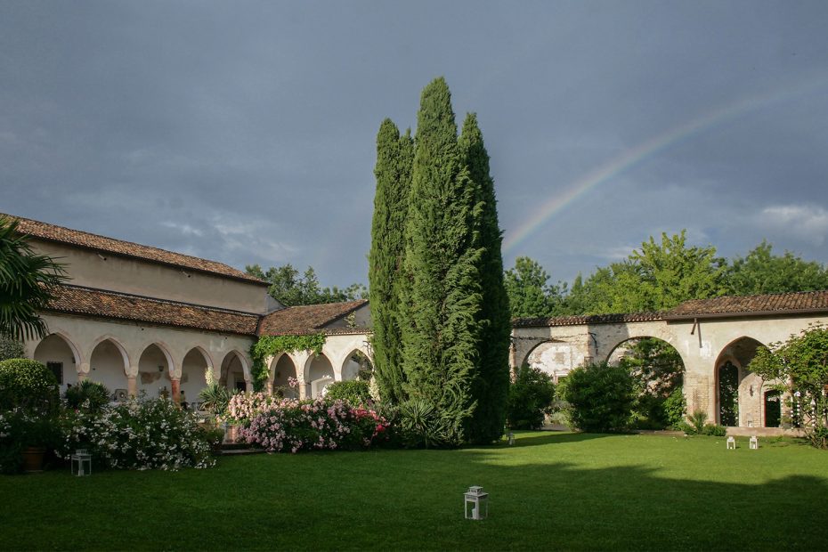 grounds at Italian wedding venue convento dell'Annunciata