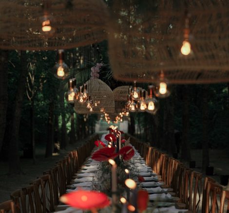 rattan hanging lights over wedding table at Italian wedding venue convento dell'Annunciata