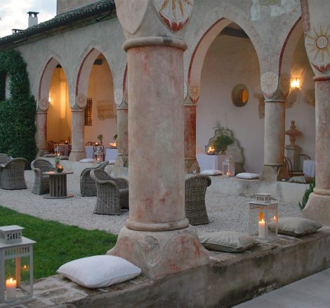 pink stone archway and courtyard at Italian wedding venue convent dell'Annunciata