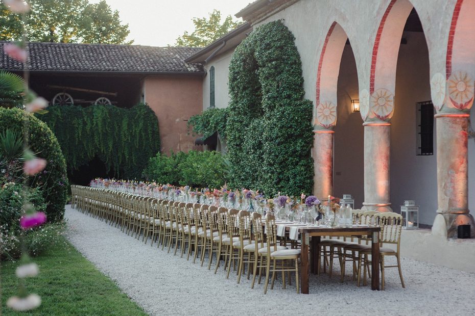 long rectangular dining table for a wedding at Italian wedding venue convent dell'Annunciata