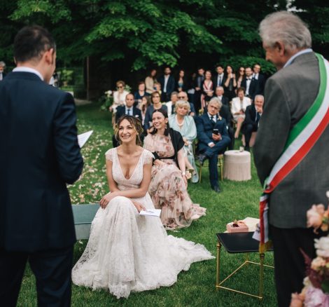 civil wedding ceremony in Italy at convent dell'Annunciata