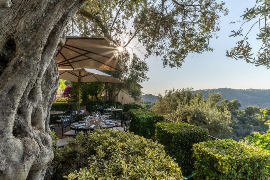 outdoor seating and view at exclusive wedding venue in Mallorca Ca's Xorc