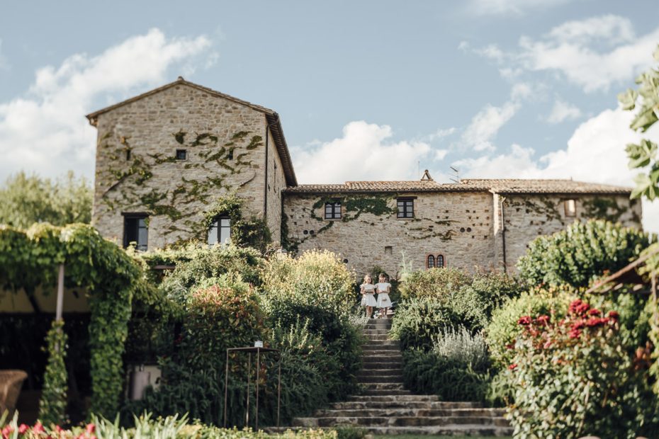 exterior of beautiful wedding venue in umbria castello di petrata