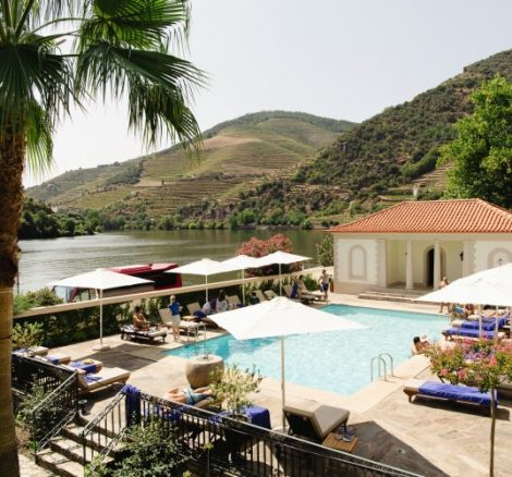 swimming pool at wedding venue in portugal overlooking Douro river