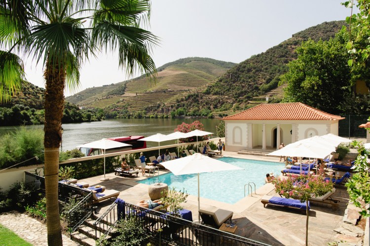 swimming pool at wedding venue in portugal overlooking Douro river
