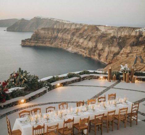intimate wedding dining at wedding venue in Santorini venetsanos winery