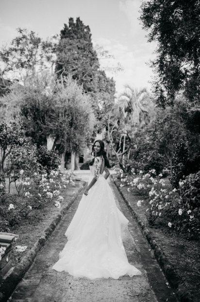 bride in black and white at historical private villa wedding venue in Sorrento Italy villa zagara