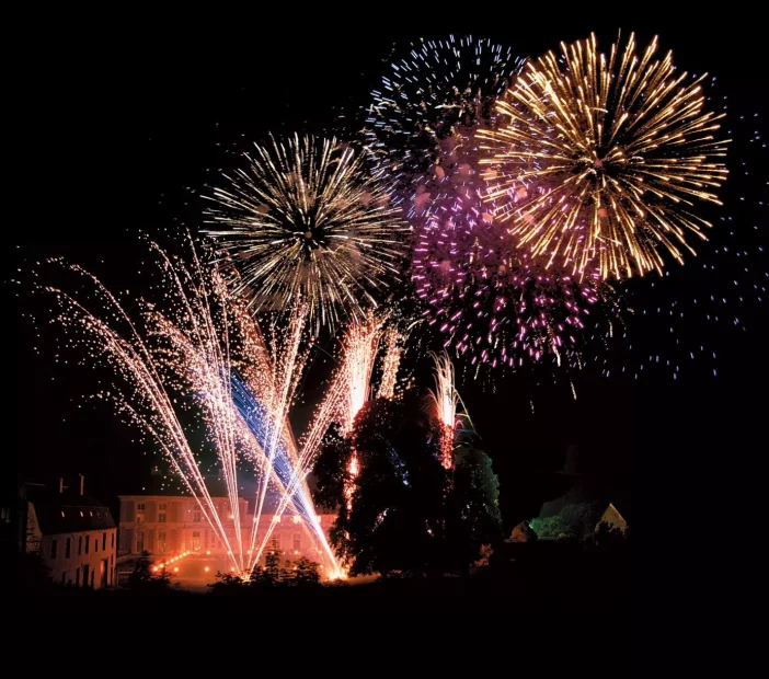 fireworks display at a wedding at chateau wedding venue in france chateau de vallery