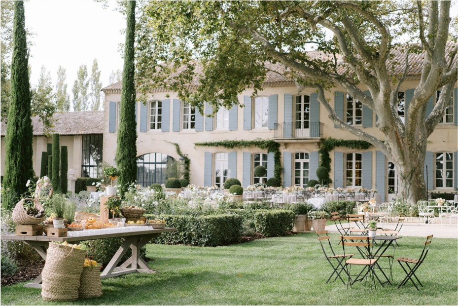 French chateau wedding venue in Provence