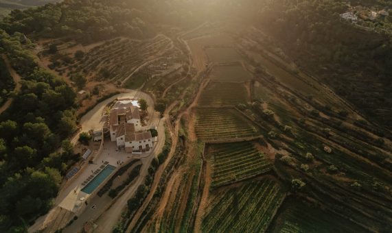 villa wedding venue in barcelona spain masia cabellut