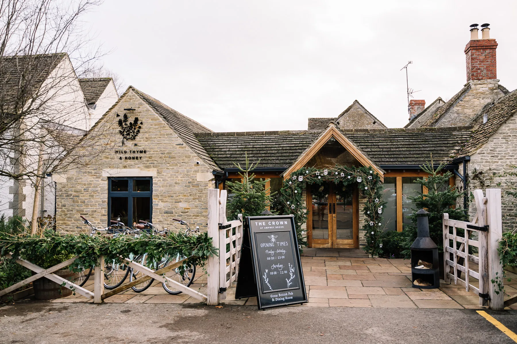 Wild Thyme & Honey | Unique Wedding Venues Cotswolds