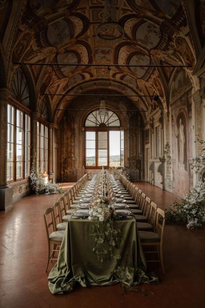 Dining table at wedding venue Villa Corsini, Italy