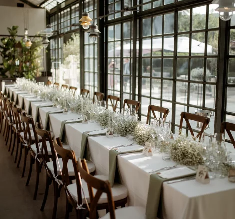Table setting at wedding venue Relais Roncolo 1888, Italy
