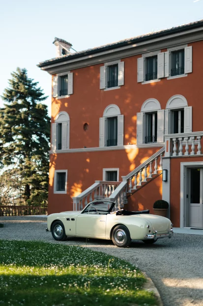 Car parked outside wedding venue Relais Roncolo 1888, Italy