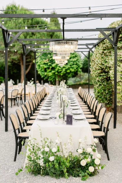 Table setting at wedding venue Bastide du Roy, France