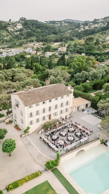 Drone shot of wedding venue Bastide du Roy, France