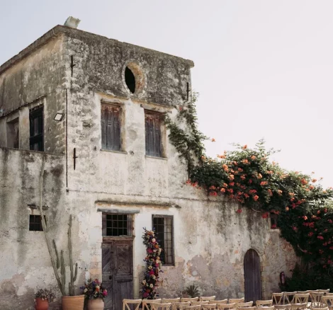 Wedding venue aisle Metohi Istoria, Crete