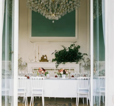 Table setting at wedding venue Chateau Bouffemont