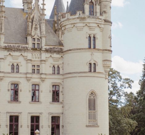 Image of tower at wedding venue Chateau Challain