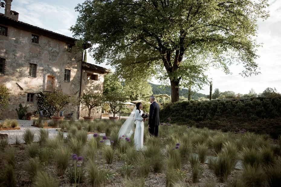Image of couple at wedding venue Vocabolo Moscatelli, Italy