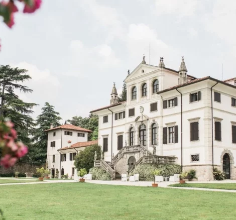 Image of wedding venue Villa Gallici Deciani in Northeastern Italy