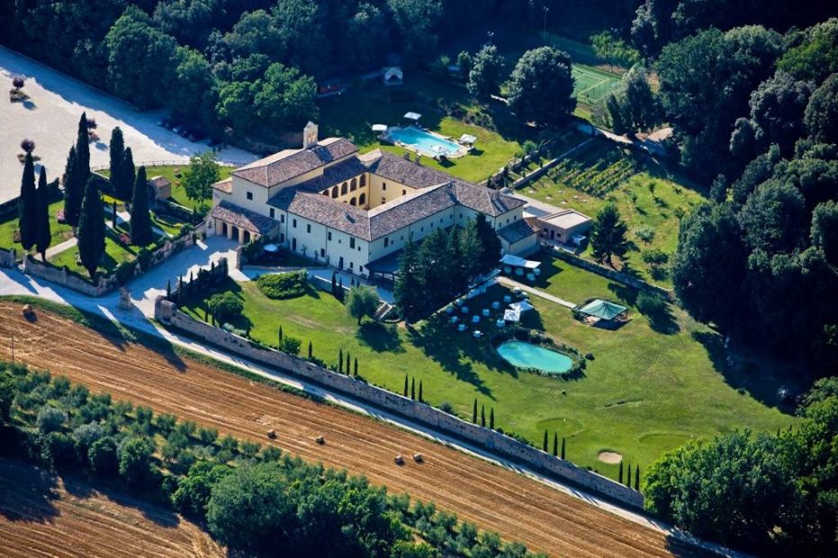 San Pietro sopra le Acque wedding venue in Umbria, Italy