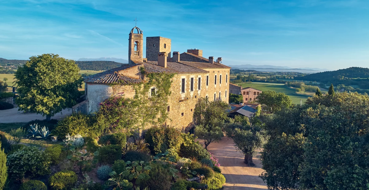 Drone shot of wedding venue Hotel Castell d´Emporda 