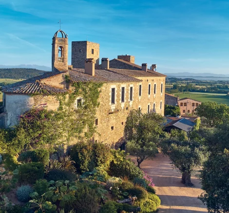 Drone shot of wedding venue Hotel Castell d´Emporda 