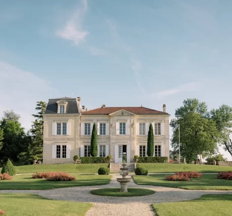 Front view of wedding venue Château de Garde, France