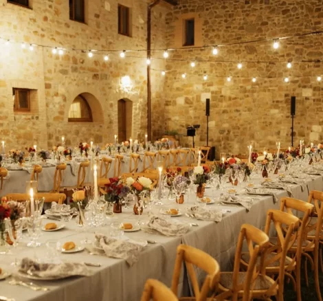 Image of table set up at wedding venue Vitaleta, Italy