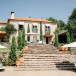 Image of front of The Fox House wedding venue, Portugal