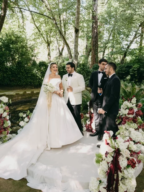 Couple getting married outdoors at Wedding Venue in Northern Portugal Vidago Palace