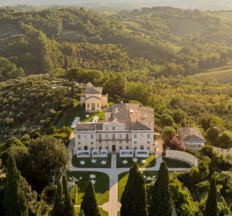 Aeriel view of Wedding Venue Villa Pianciani in Umbria, Italy