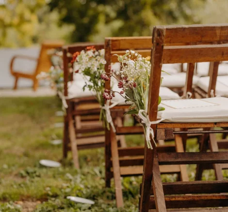 Image of chairs down aisle at wedding venue La Compagnie des Campagnes in Occitanie France