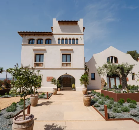 Full image of main house at wedding venue El Serral Hotel in Barcelona Spain