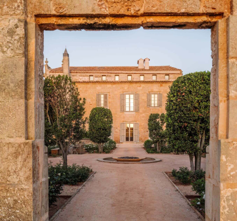 Image of entrance to wedding venue Image Courtesy of Vestige Son Vell, Spain