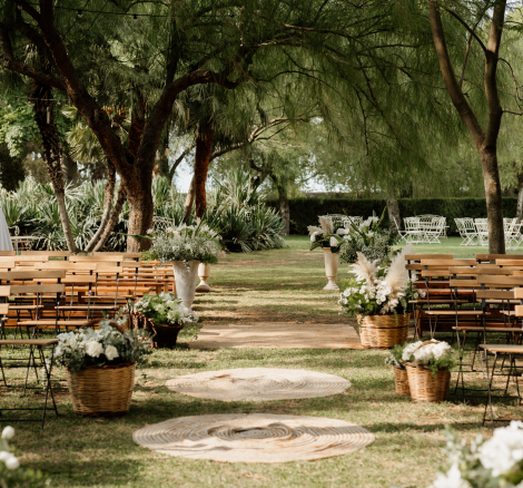 Image of wedding aisle at wedding venue Villa Fegotto